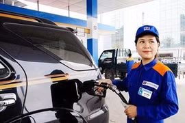 Giá xăng tăng gần 1.000 đồng/lít, lên 13.000 đồng/lít