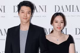 Lee Dong Gun ly hôn Jo Yoon Hee