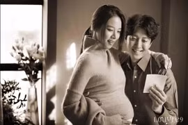 Jo Yoon Hee xóa tất cả hình ảnh Lee Dong Gun sau ly hôn