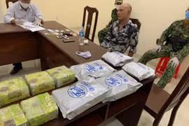 Long An: Bắt giữ kẻ trang bị hàng 'nóng' để vận chuyển ma túy 'khủng'