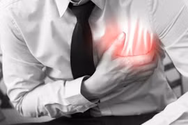 Ngồi nhiều, ít vận động, thói quen dẫn đến nguy cơ đau tim