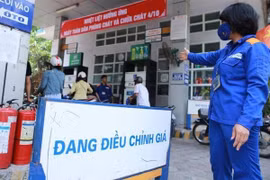Bộ Công Thương đề xuất không bỏ Quỹ Bình ổn giá xăng dầu