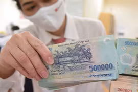 Chuyển động 24h: Triển vọng tăng trưởng tín dụng nửa cuối năm 2020?