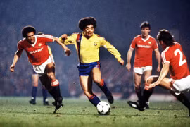 Maradona ra đi, để lại khối tài sản ít ỏi và khoản nợ lớn