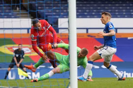 Pickford thoát án “phạt nguội” từ Liên đoàn bóng đá Anh sau pha vào bóng khiến Van Dijk nghỉ hết mùa