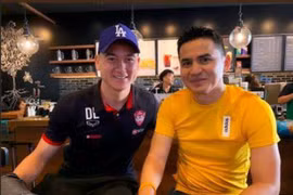 Lộ diện huấn luyện viên mới của CLB Muangthong Utd mà Đặng Văn Lâm đang thi đấu