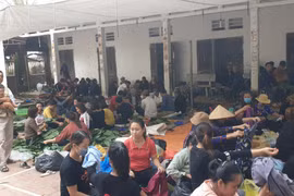 Phú Xuyên (Hà Nội): Chung sức gói bánh chưng gửi đồng bào miền Trung