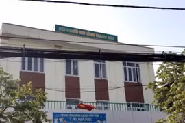 Bản tin pháp luật 8H: Kế toán Hội người mù biến mất cùng 800 triệu tiền hội viên bán tăm, hát dạo