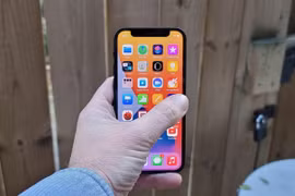 Nhiều người dùng phàn nàn về tình trạng ngốn pin nhanh của iPhone 12 Pro