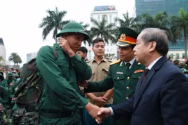 Thừa Thiên Huế: Hơn 1.300 thanh niên nhập ngũ làm nhiệm vụ