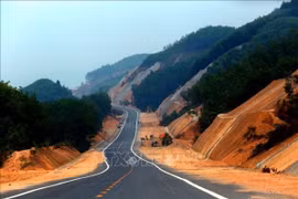 Triển khai các đoạn còn lại tuyến cao tốc Bắc - Nam phía Đông