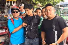 Bắt gã đàn ông dùng clip ‘nóng’ tống tiền bạn gái 9x
