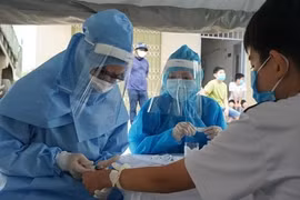 Đà Nẵng: Xét nghiệm Covid-19 cho đại diện mỗi hộ gia đình