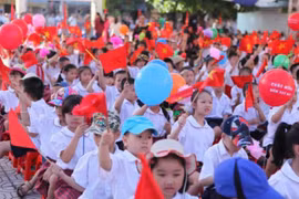 Giáo sư Nguyễn Minh Thuyết nói về thách thức COVID -19 với học sinh khối 1
