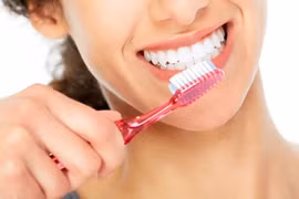 6 thói quen xấu gây hại cho răng mà bạn cần bỏ ngay lập tức