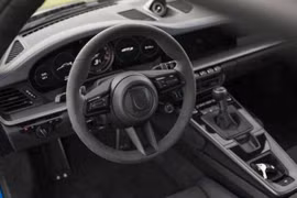 Hé lộ hình ảnh nội thất mẫu xe Porsche 911 GT3 thế hệ mới