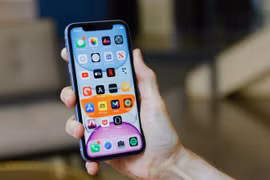iPhone 12 ra mắt khiến iPhone 11 cũ tiếp tục giảm giá bán trong tháng 11