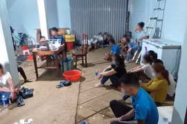Đắk Nông: Triệt phá tụ điểm đánh bạc trong tầng hầm, thu giữ 380 triệu đồng