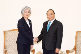 Bộ trưởng Ngoại giao Hàn Quốc Kang Kyung Wha thăm Việt Nam