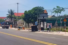 Dự án đèn đường chiếu sáng vi phạm hành lang bảo vệ, huyện Nghi Xuân ‘cầu cứu’ ngành điện