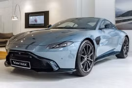 Ra mắt Aston Martin Vantage phiên bản đặc biệt Dark Knight Edition