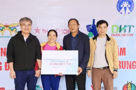 Báo Gia đình & Xã hội và hành trình thiện nguyện ở 3 tỉnh miền Trung