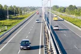 Chỉ định thầu cho 'con cưng' Sông Đà làm cao tốc Bắc - Nam, Bộ Xây dựng nói gì?