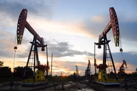 Giá xăng dầu hôm nay 8/6: Khởi sắc phiên đầu tuần nhờ OPEC+ tiếp tục giảm sản lượng