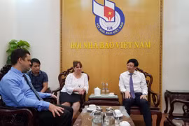 Phó Chủ tịch Thường trực Hội Nhà báo Việt Nam tiếp Phó Đại sứ Cộng hòa Cuba