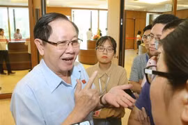 ‘Việc hoãn tăng lương chỉ được xem là giải pháp ngắn hạn’