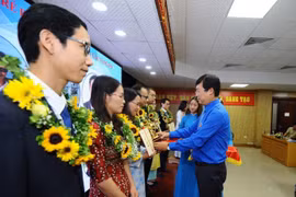 Tân Hiệp Phát lần thứ 9 đồng hành cùng giải thưởng Quả Cầu Vàng