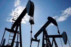 Giá xăng dầu hôm nay 5/8: OPEC+ tăng sản lượng, giá dầu đồng loạt giảm