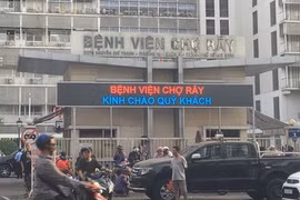 Thêm một đội phản ứng nhanh từ Bệnh viện Chợ Rẫy vào Đà Nẵng