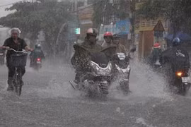 Siêu bão số 5 Noul di chuyển phức tạp, sẽ đổ bộ vào nhiều tỉnh
