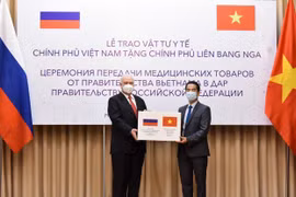 Việt Nam tặng Liên bang Nga 150.000 khẩu trang phòng, chống dịch Covid-19