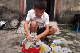 Hưng Vlog tiếp tục bị phạt 10 triệu đồng vì làm clip lấy cắp tiền trong heo đất
