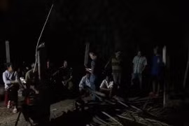 Nghệ An: Nghi án con trai dùng dao sát hại mẹ