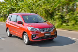 Giá xe Suzuki Ertiga tháng 11/2020