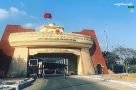 Việt Nam - Lào thống nhất sớm mở lại các cửa khẩu và nối lại đường bay thương mại