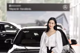 Dàn hot girl Việt tự thưởng cho mình xế hộp tiền tỷ sau thời gian nỗ lực làm việc