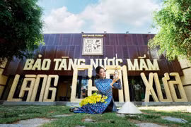 Tiến sĩ Đại học Sorbonne “ôm” 100 tỷ về quê lập Bảo tàng… nước mắm!
