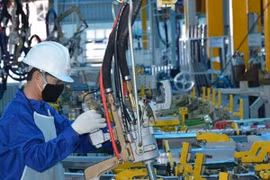 Chính phủ dự kiến GDP năm 2021 tăng khoảng 6%
