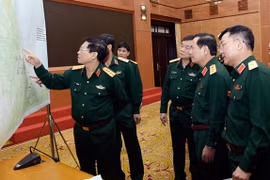 Bộ trưởng Bộ Quốc phòng chỉ đạo khẩn trương triển khai các biện pháp tìm kiếm cứu nạn