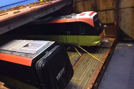 Hình ảnh đoàn tàu tuyến Metro Nhổn - Ga Hà Nội vừa cập cảng Hải Phòng