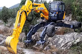 Trung Quốc sử dụng 'máy xúc nhện' để làm đường gần biên giới tranh chấp