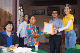 Hoa hậu Khánh Vân tham gia thiện nguyện tại tỉnh Long An