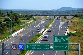13 doanh nghiệp đấu thầu dự án cao tốc Bắc - Nam đoạn Phan Thiết - Dầu Giây