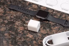 Apple watch thế hệ mới được bán ra không có kèm theo củ sạc