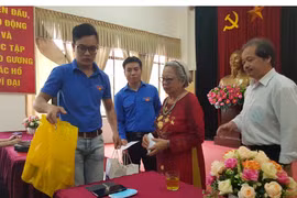 Đoàn Thanh niên cơ quan Trung ương Hội Nhà báo Việt Nam tri ân người có công