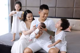 Điểm danh những sao nam điển trai và “nghiện” vợ nhất showbiz Việt